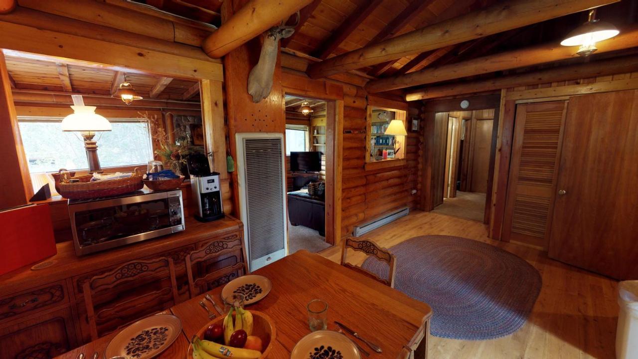 Bear Bait Cabin In Upper Valley With High Speed Wifi Red River Eksteriør billede