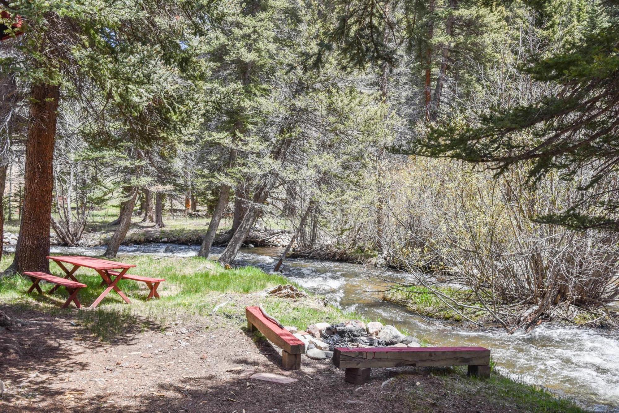 Bear Bait Cabin In Upper Valley With High Speed Wifi Red River Eksteriør billede